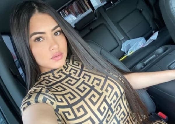 “Laurys Dyva” confiesa que le pagan hasta por fotos de sus pies