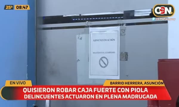 Delincuentes fracasan en intento de llevarse la caja fuerte de un surtidor