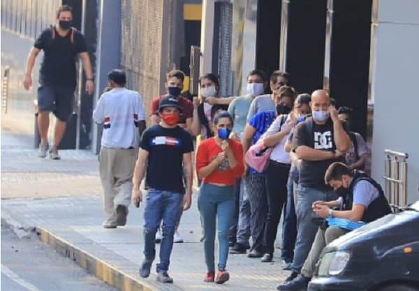 Salud registra mayor número de contagios, pero menos fallecidos