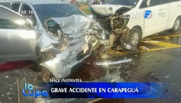Choque de vehículos deja cuatro heridos en Carapeguá