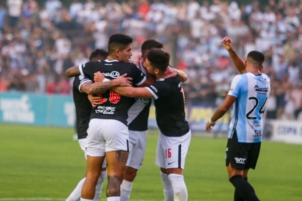 Olimpia supera de visita a Guaireña 