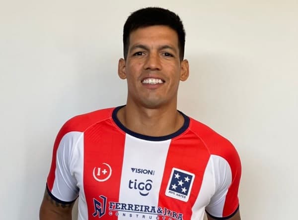 Dos Santos jugará en club de ascenso 