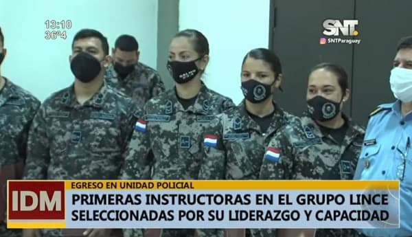 Egresan las tres primeras mujeres instructoras del Grupo Lince