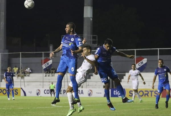 Nacional y 12 de Octubre no se sacan ventajas 