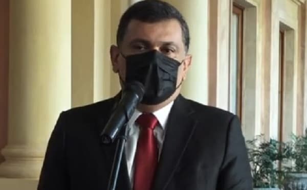 Ministro de Justicia confiesa no tener experiencia en seguridad y llueven críticas