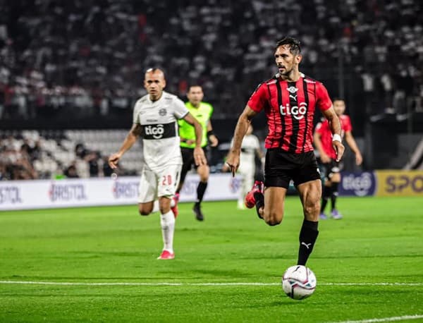 Recibimiento de hinchada decana forma parte del folclore, dice Roque