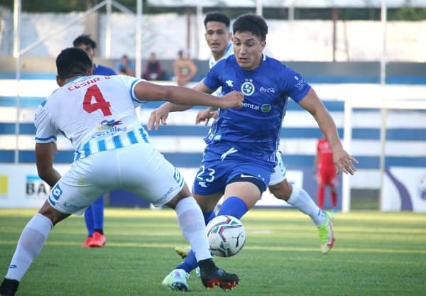 Sol vence a domicilio con lo justo a 12 de Octubre 