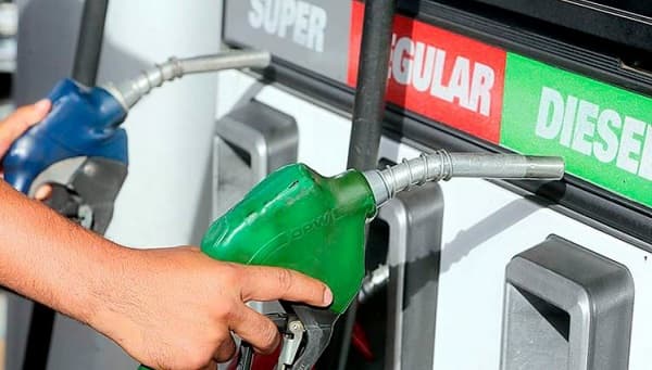 Avizoran nuevo aumento de precios en combustibles
