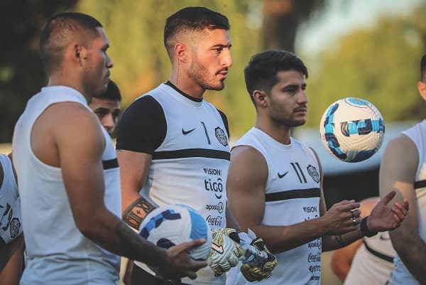 Olimpia buscará remontar para seguir en la Libertadores