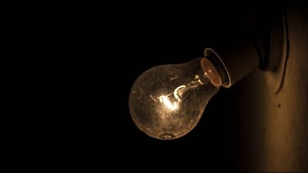 Línea de Villa Hayes sufrió descarga y generó falta de energía, según ANDE