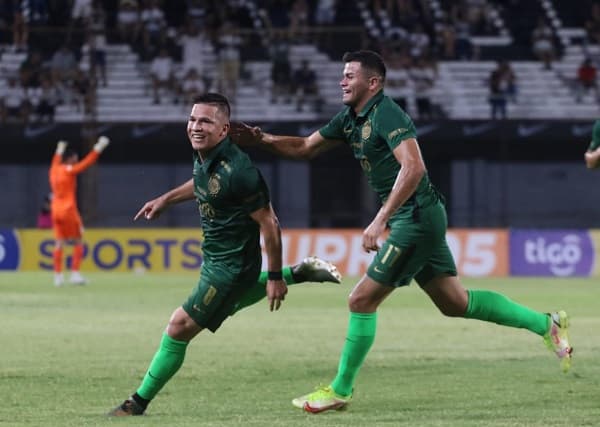 Olimpia vence a Tacuary en Para Uno 