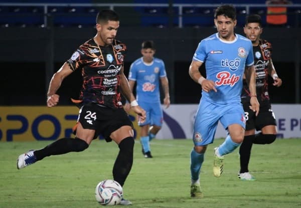 Resistencia salva el empate ante Guaireña