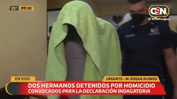 Dos hermanos se entregan tras muerte a golpes de joven