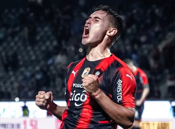 Cerro vence a 12 de Octubre y es puntero provisorio 