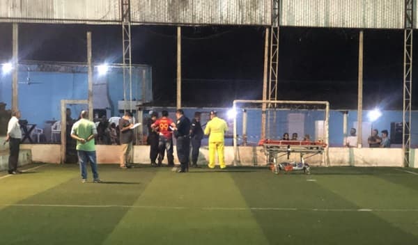 Niño muere al sufrir la caída de un arco