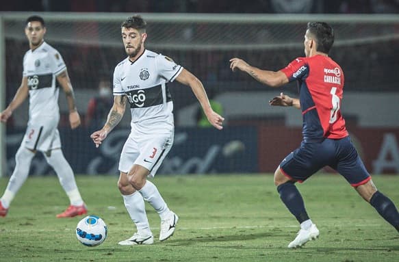 Olimpia gana, no le alcanza y Cerro clasifica 
