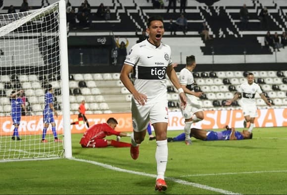 Olimpia supera con lo justo a Sol 