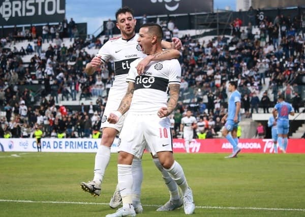 Olimpia le aplica goleada histórica a Resistencia 