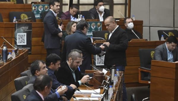 Cartistas y “aliados” evitan tratamiento de protocolo antitráfico de tabaco