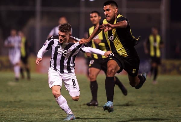 Guaraní frena a Libertad 