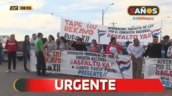 Cierran zona de Remanso pidiendo pavimentación de ruta