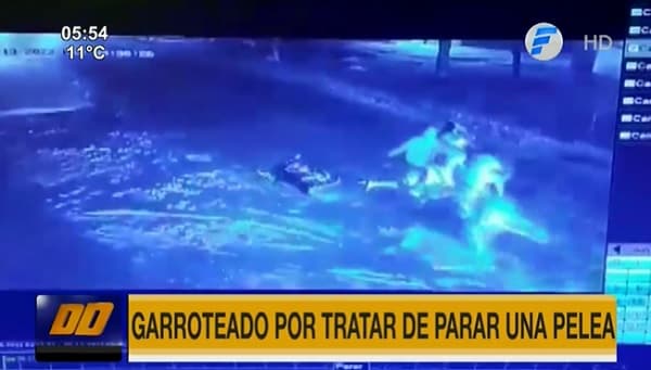 Apalean a hombre que trató de dispersar una pelea