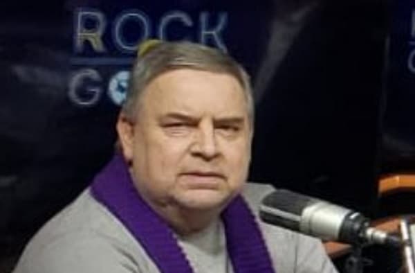 Robert Singer aclara que no es el de Twitter tras polémicas 