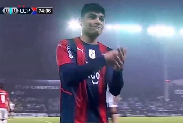 Dos partidos de suspensión y multa para Aquino 