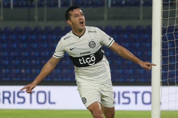 Olimpia supera a Guaraní en el cierre del Apertura 