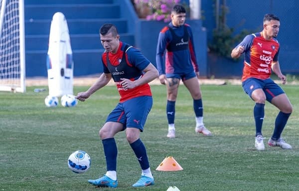 Cerro visita a Palmeiras en busca de la remontada