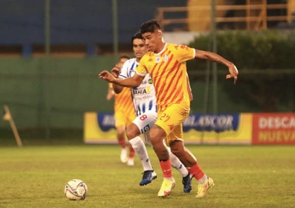 General vence a 12 de Octubre y lo deja en la cola 