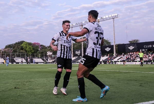 Libertad vapulea a Resistencia 