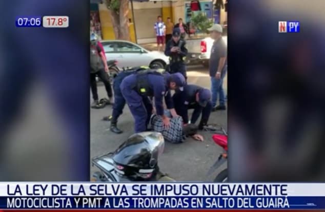 Motociclista y agente de la PMT se trenzan a golpes en Salto del Guairá