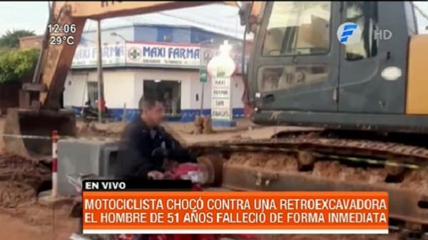 Motociclista fallece tras embestir contra retroexcavadora