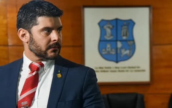 Nenecho pide nuevo multimillonario préstamo para pagar sueldos