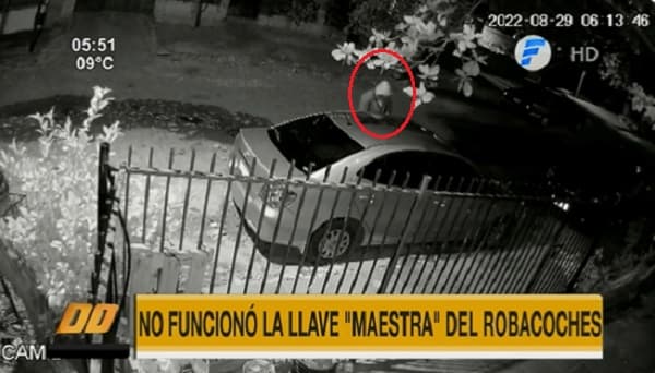 “Llave maestra” no funciona y se frustra robo de auto