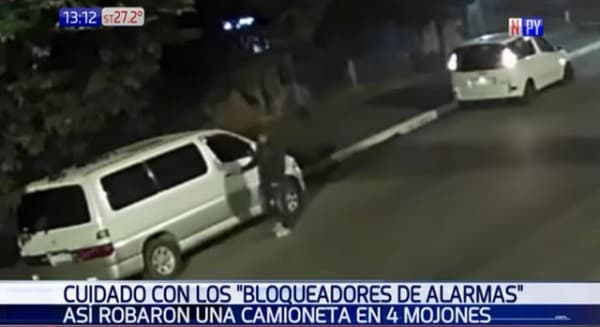 Roban camioneta y se presume uso de inhibidor de alarma