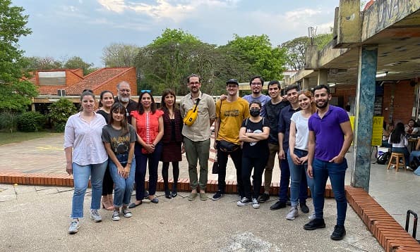 “Tres personas por día son diagnosticadas con VIH”, afirman en charla de Gramo