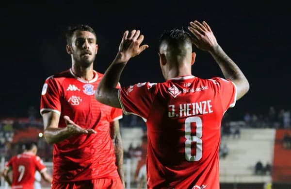 General Caballero vence a 12 de Octubre 