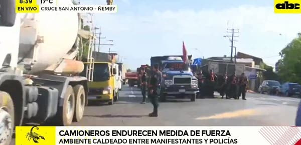 Reportan primeros roces entre policías y manifestantes en Acceso Sur