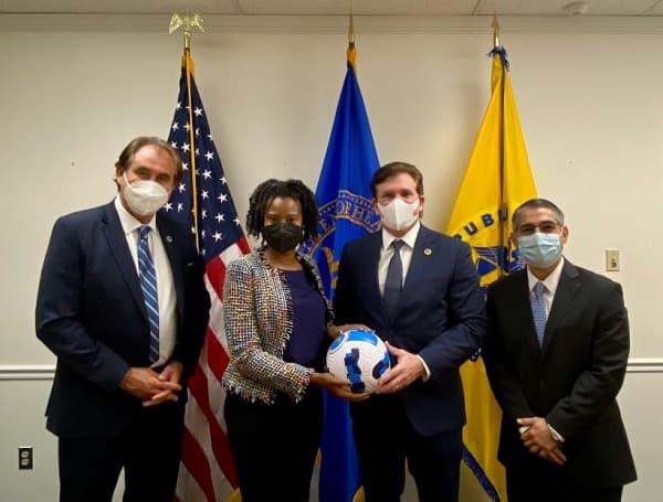 Promoverán vacunación contra el Covid-19 a través del fútbol 