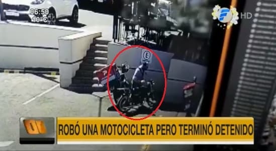 Detienen a hombre luego de ser visto con las manos en moto ajena