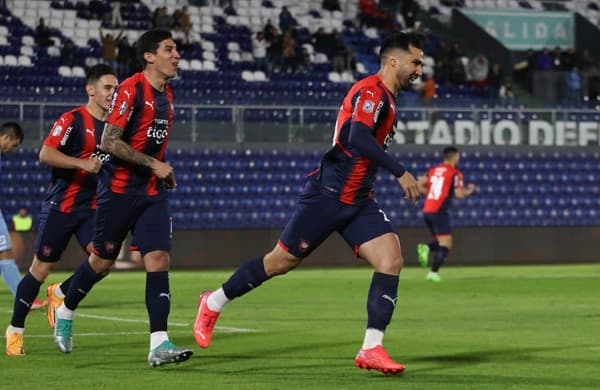 Cerro supera a Resistencia y es puntero provisorio 