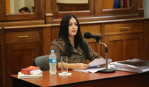 JEM investigará a polémica fiscala Katia Uemura