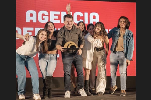 Agencia de marketing se alza con 14 premios del Festival Tatakua