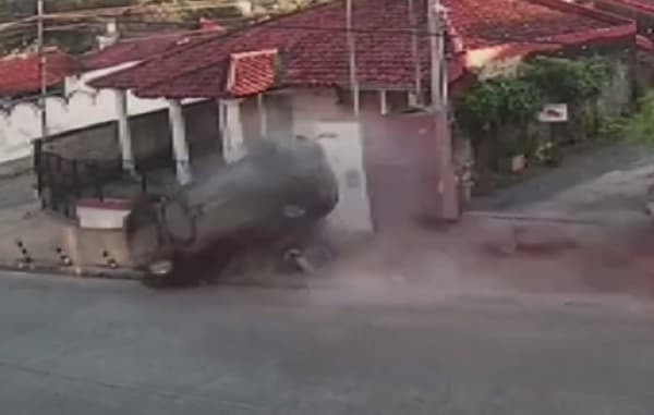 Revelan imágenes de accidente en San Vicente 