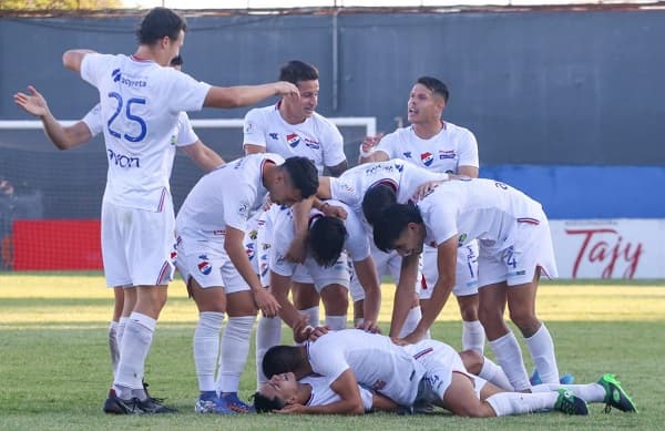 Nacional y Ameliano se enfrentan este viernes por la final de la Copa Paraguay