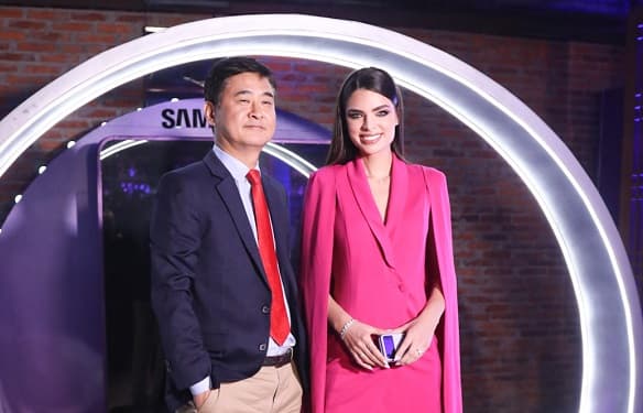 Presentan nuevos dispositivos plegables a nivel local