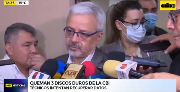 Comisión antilavado perdió tres discos duros y una computadora, confirma Querey