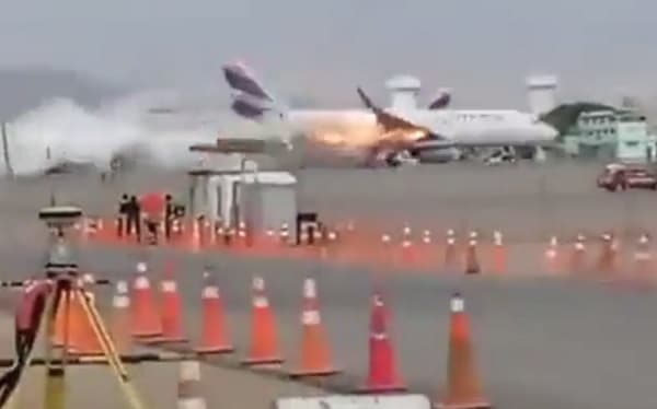 Choque de avión de Latam contra camión de bomberos deja dos muertos 